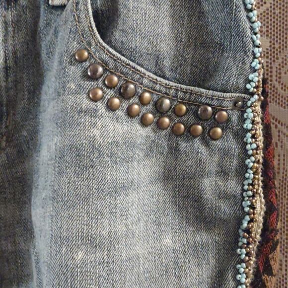 BDG Women's size S or 27 In distressed beaded studded tapestry Jean short shorts - Picture 2 of 11